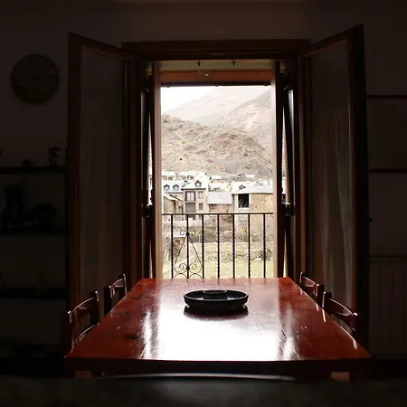 La Ginesta Apartamento *